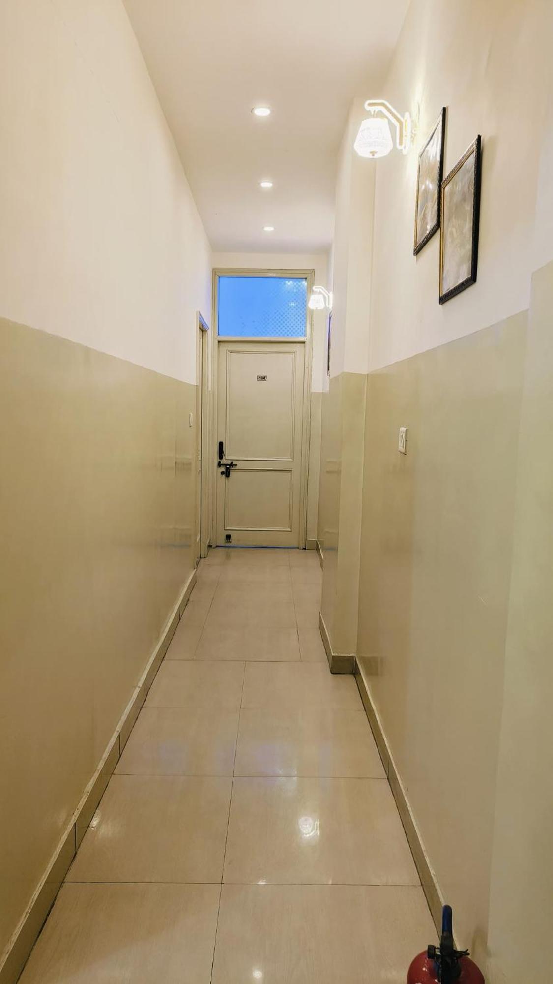 Mannat Centric - Near Lajpat Nagar Metro 3*
